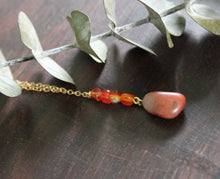 red-agate-beaded-beach-stone-gold-necklace