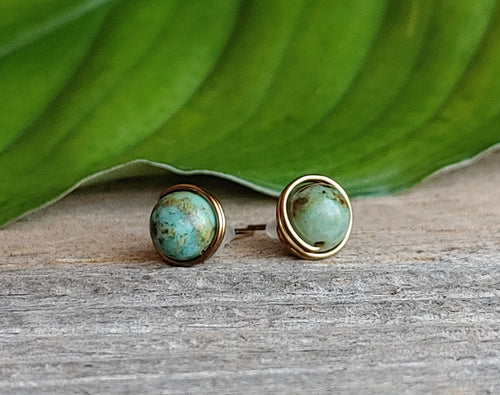 turquoise-stud-earrings-antique-brass-wire